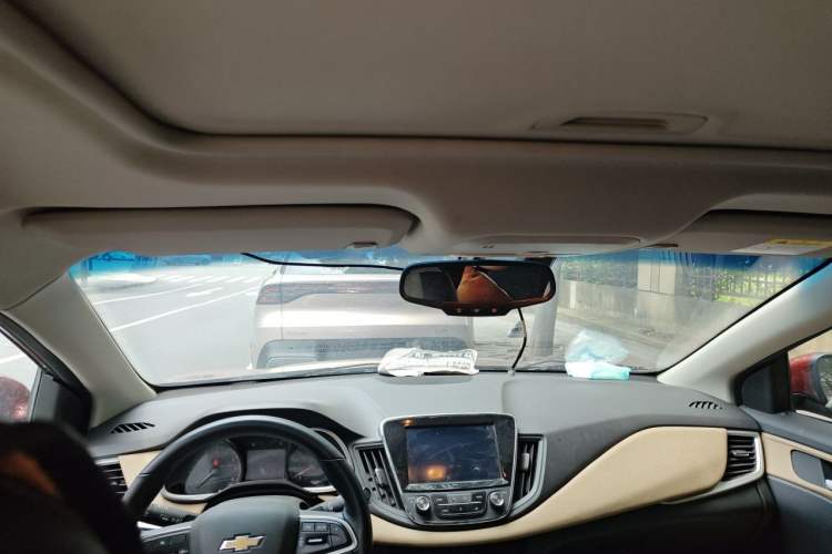 Used Chevrolet Monza 2020 320 Automatic Enjoyment Edition Headliner