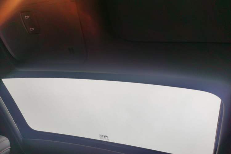 Used Chevrolet Monza 2020 Light Hybrid RS 330T Automatic Comfort Edition Headliner