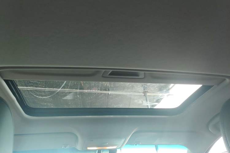 Used Chevrolet Monza 2020 320 Automatic Enjoyment Edition Headliner