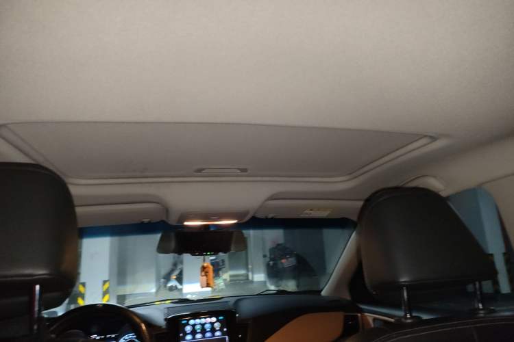Used Chevrolet Monza 2020 320 Automatic Enjoyment Edition Headliner