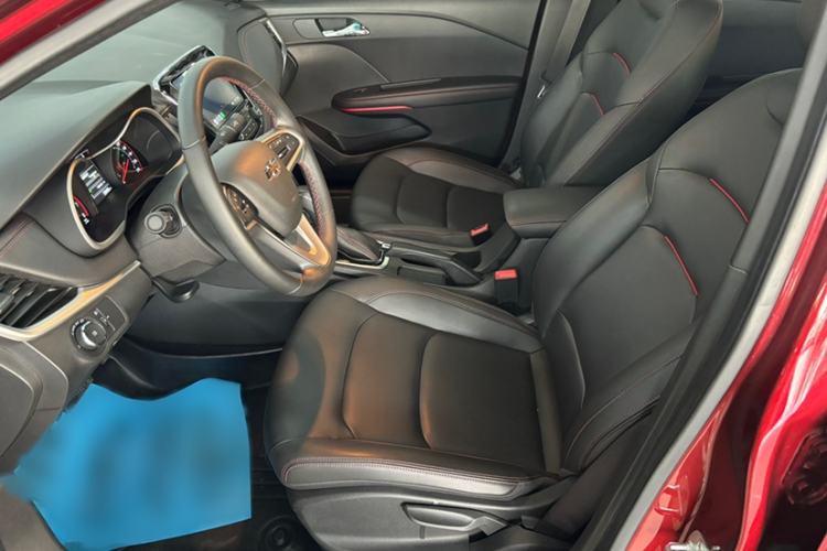 Used Chevrolet Monza 2020 Light Hybrid RS 330T Automatic Comfort Edition Interior 2
