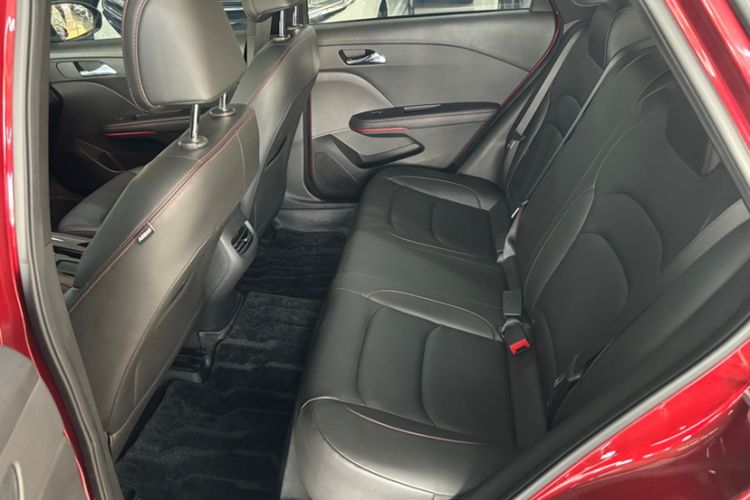 Used Chevrolet Monza 2020 Light Hybrid RS 330T Automatic Comfort Edition Interior 3