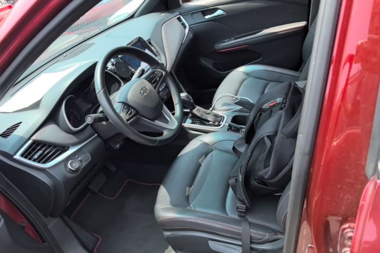 Used Chevrolet Monza 2020 Light Hybrid RS 330T Automatic Comfort Edition Left Front Seat