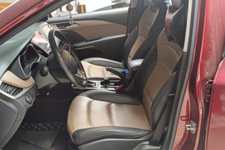 Used Chevrolet Monza 2020 320 Automatic Enjoyment Edition Left Front Seat