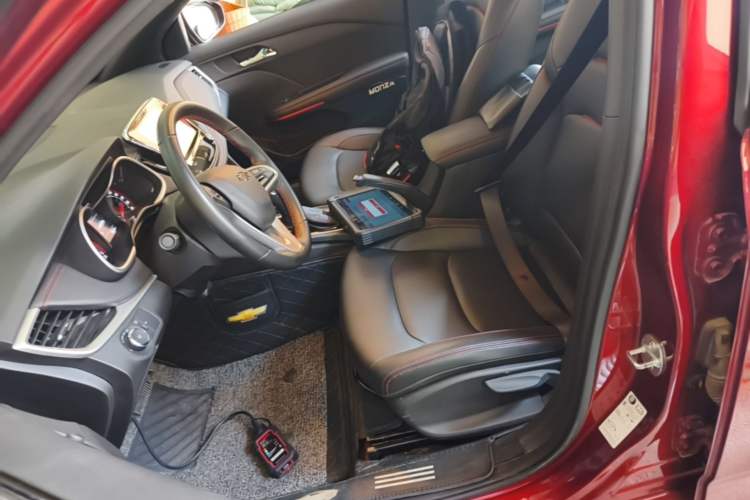 Used Chevrolet Monza 2020 Light Hybrid RS 330T Automatic Comfort Edition Left Front Seat