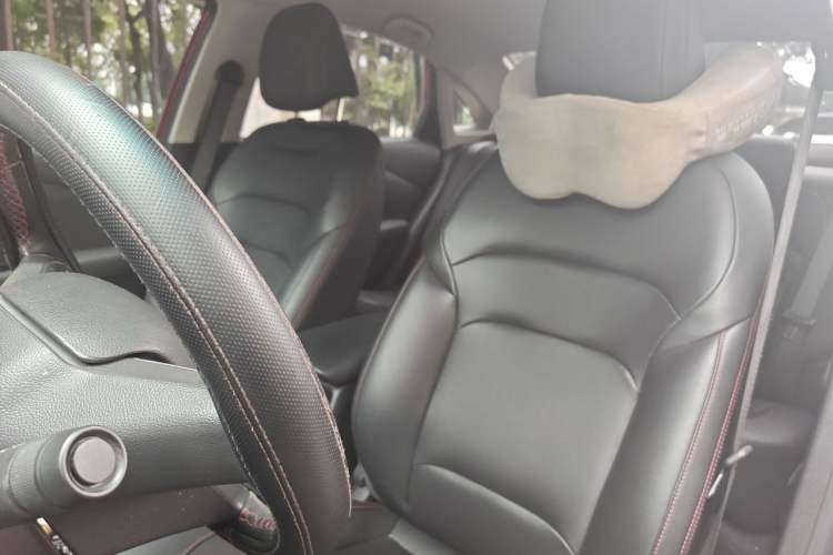 Used Chevrolet Monza 2020 Light Hybrid Redline 320T Dual-Clutch Joyful Edition Left Front Seat