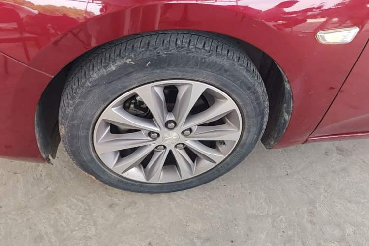 Used Chevrolet Monza 2020 320 Automatic Enjoyment Edition Left Front Wheel Hub