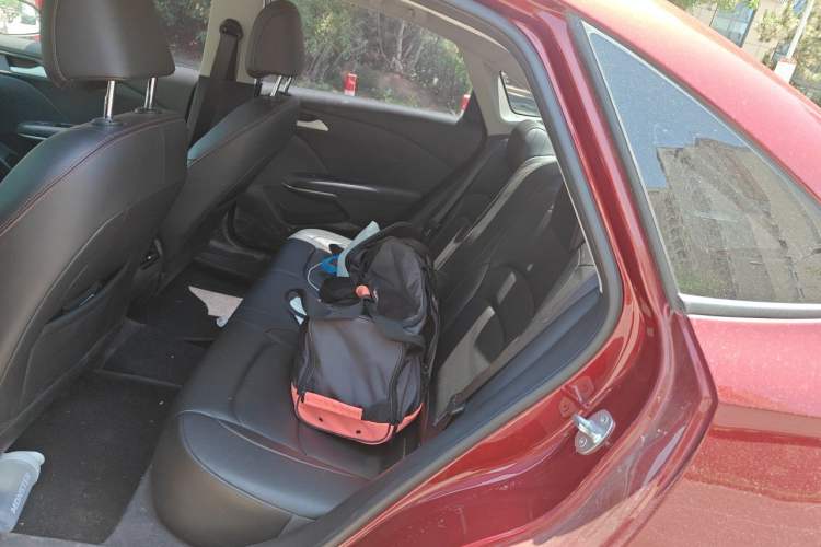 Used Chevrolet Monza 2020 Light Hybrid Redline 320T Dual-Clutch Thrilling Edition Left Rear Seat