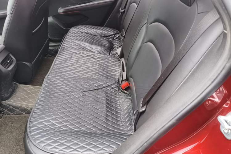 Used Chevrolet Monza 2020 Light Hybrid RS 330T Automatic Comfort Edition Left Rear Seat