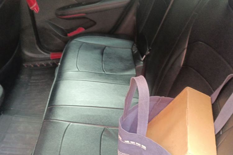 Used Chevrolet Monza 2020 Light Hybrid RS 330T Automatic Comfort Edition Left Rear Seat
