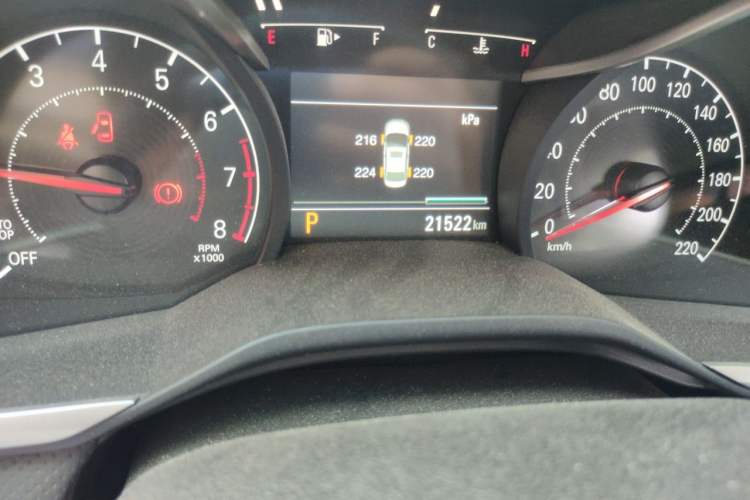 Used Chevrolet Monza 2020 Light Hybrid Redline 320T Dual-Clutch Joyful Edition Odometer Close Up