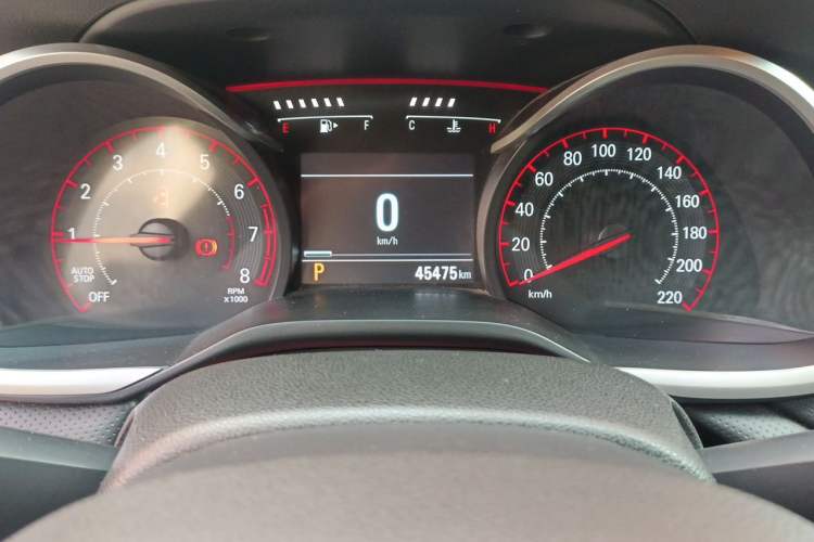 Used Chevrolet Monza 2020 Light Hybrid RS 330T Automatic Comfort Edition Odometer Close Up