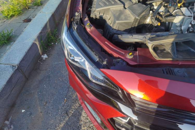Used Chevrolet Monza 2020 Light Hybrid RS 330T Automatic Comfort Edition Right Front Headlight