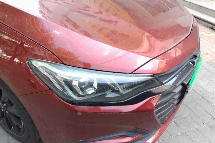 Used Chevrolet Monza 2020 Light Hybrid Redline 320T Dual-Clutch Thrilling Edition Right Front Headlight