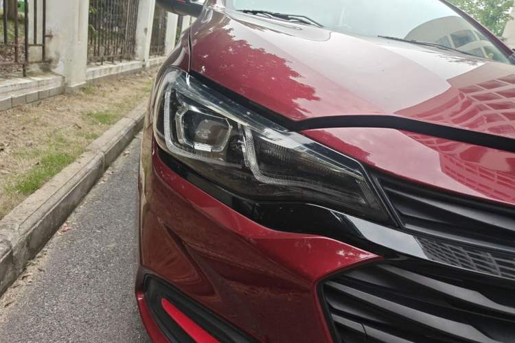 Used Chevrolet Monza 2020 Light Hybrid Redline 320T Dual-Clutch Joyful Edition Right Front Headlight