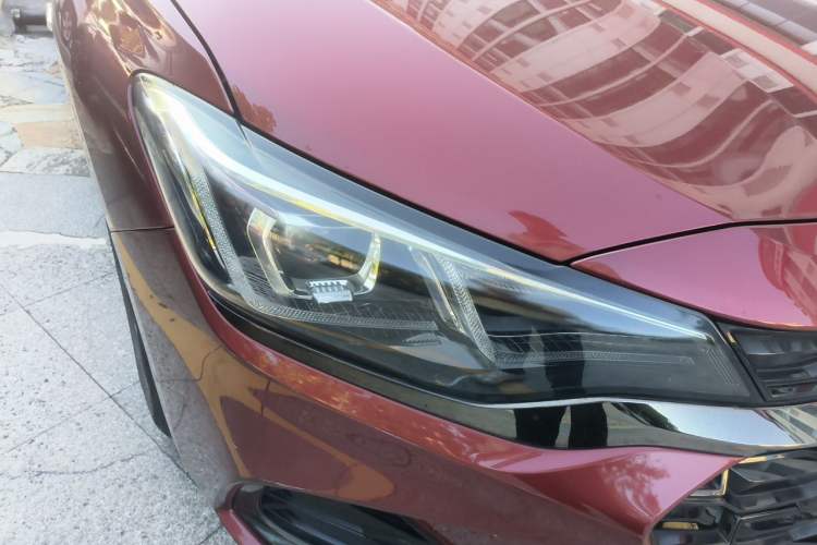 Used Chevrolet Monza 2020 Light Hybrid RS 330T Automatic Comfort Edition Right Front Headlight