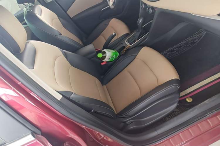 Used Chevrolet Monza 2020 320 Automatic Enjoyment Edition Right Front Seat