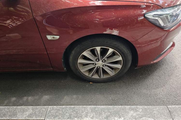 Used Chevrolet Monza 2020 320 Automatic Enjoyment Edition Right Front Wheel Hub