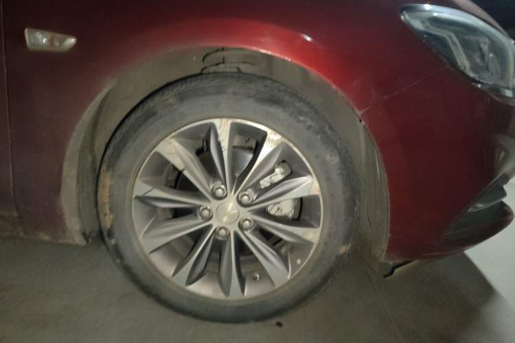 Used Chevrolet Monza 2020 320 Automatic Enjoyment Edition Right Front Wheel Hub