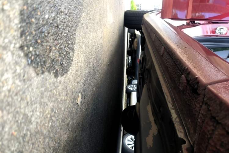 Used Chevrolet Monza 2020 Light Hybrid RS 330T Automatic Comfort Edition Right Side Sill