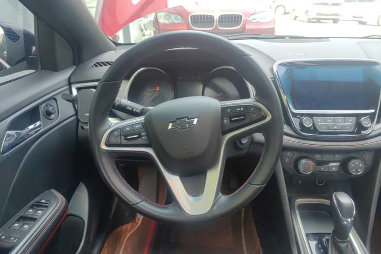 Used Chevrolet Monza 2020 Light Hybrid RS 330T Automatic Comfort Edition Steering Wheel