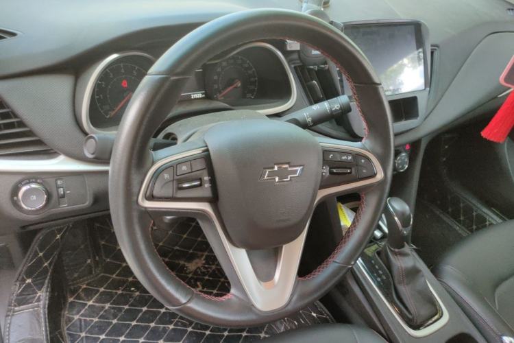 Used Chevrolet Monza 2020 Light Hybrid Redline 320T Dual-Clutch Joyful Edition Steering Wheel