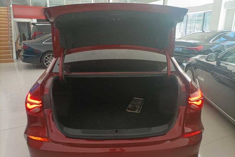 Used Chevrolet Monza 2020 Light Hybrid RS 330T Automatic Comfort Edition Trunk