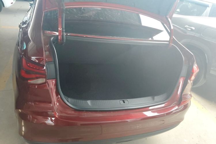 Used Chevrolet Monza 2020 320 Automatic Enjoyment Edition Trunk