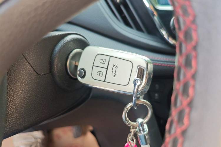Used Chevrolet Monza 2020 Light Hybrid RS 330T Automatic Thrill Edition Vehicle Key