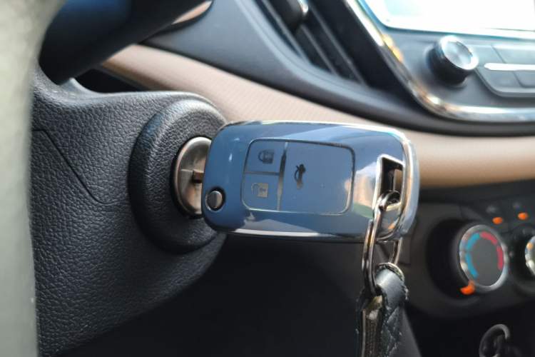 Used Chevrolet Monza 2020 320 Automatic Enjoyment Edition Vehicle Key