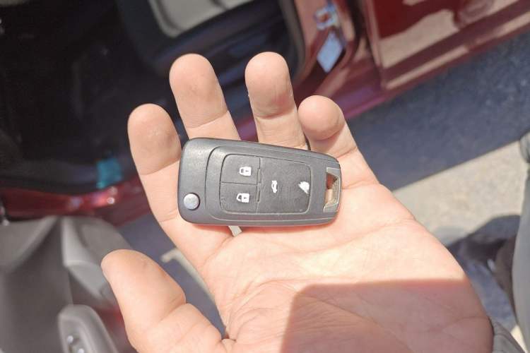 Used Chevrolet Monza 2020 Light Hybrid Redline 320T Dual-Clutch Thrilling Edition Vehicle Key