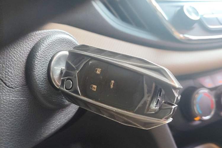 Used Chevrolet Monza 2020 320 Automatic Enjoyment Edition Vehicle Key
