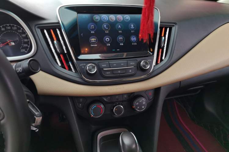 Used Chevrolet Monza 2020 320 Automatic Enjoyment Edition Audio And AC Panel