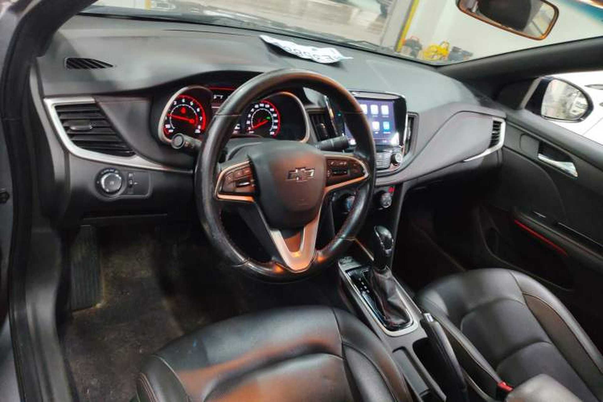 Used Chevrolet Monza 2020 Light Hybrid RS 330T Automatic Comfort Edition Center Console