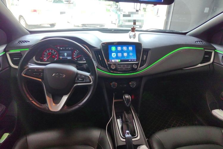 Used Chevrolet Monza 2020 Light Hybrid RS 330T Automatic Comfort Edition Center Console