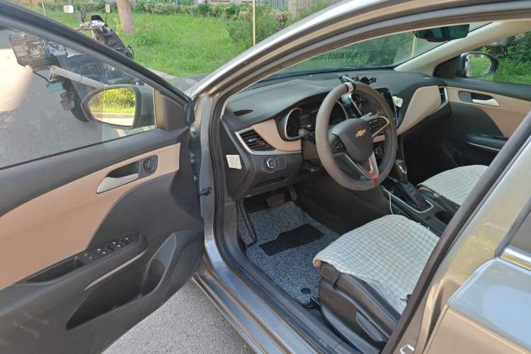 Used Chevrolet Monza 2020 320 Automatic Enjoyment Edition Driver Seat