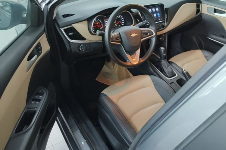 Used Chevrolet Monza 2020 320 Automatic Enjoyment Edition Driver Seat