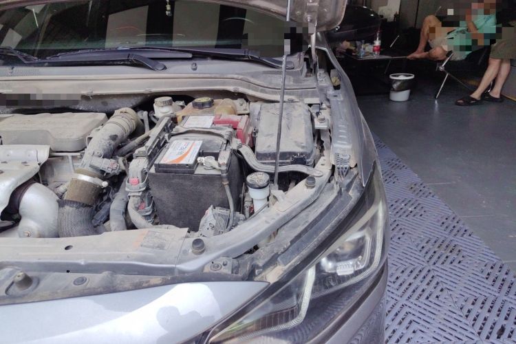 Used Chevrolet Monza 2020 Light Hybrid RS 330T Automatic Comfort Edition Engine Bay Left
