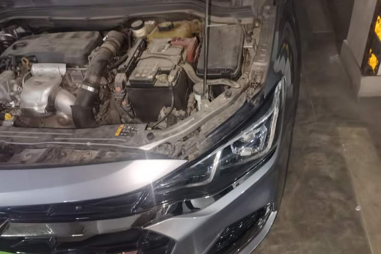 Used Chevrolet Monza 2020 Light Hybrid RS 330T Automatic Comfort Edition Engine Bay Left