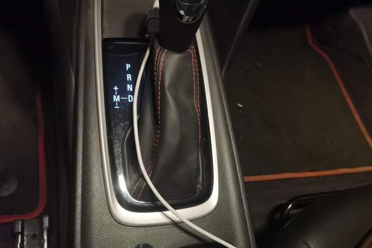 Used Chevrolet Monza 2020 Light Hybrid RS 330T Automatic Comfort Edition Gear Lever