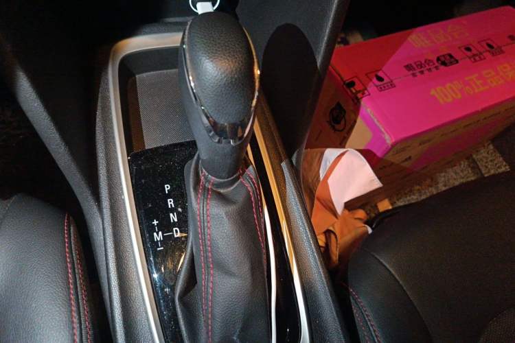 Used Chevrolet Monza 2020 Light Hybrid Redline 320T Dual-Clutch Joyful Edition Gear Lever