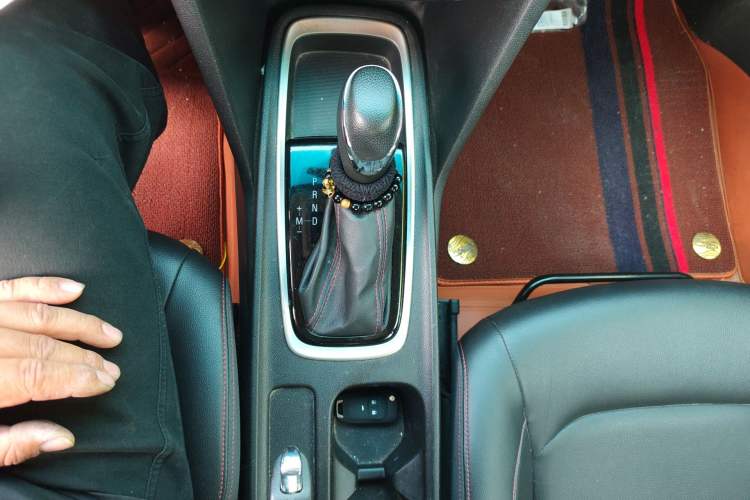 Used Chevrolet Monza 2020 Light Hybrid Redline 320T Dual-Clutch Thrilling Edition