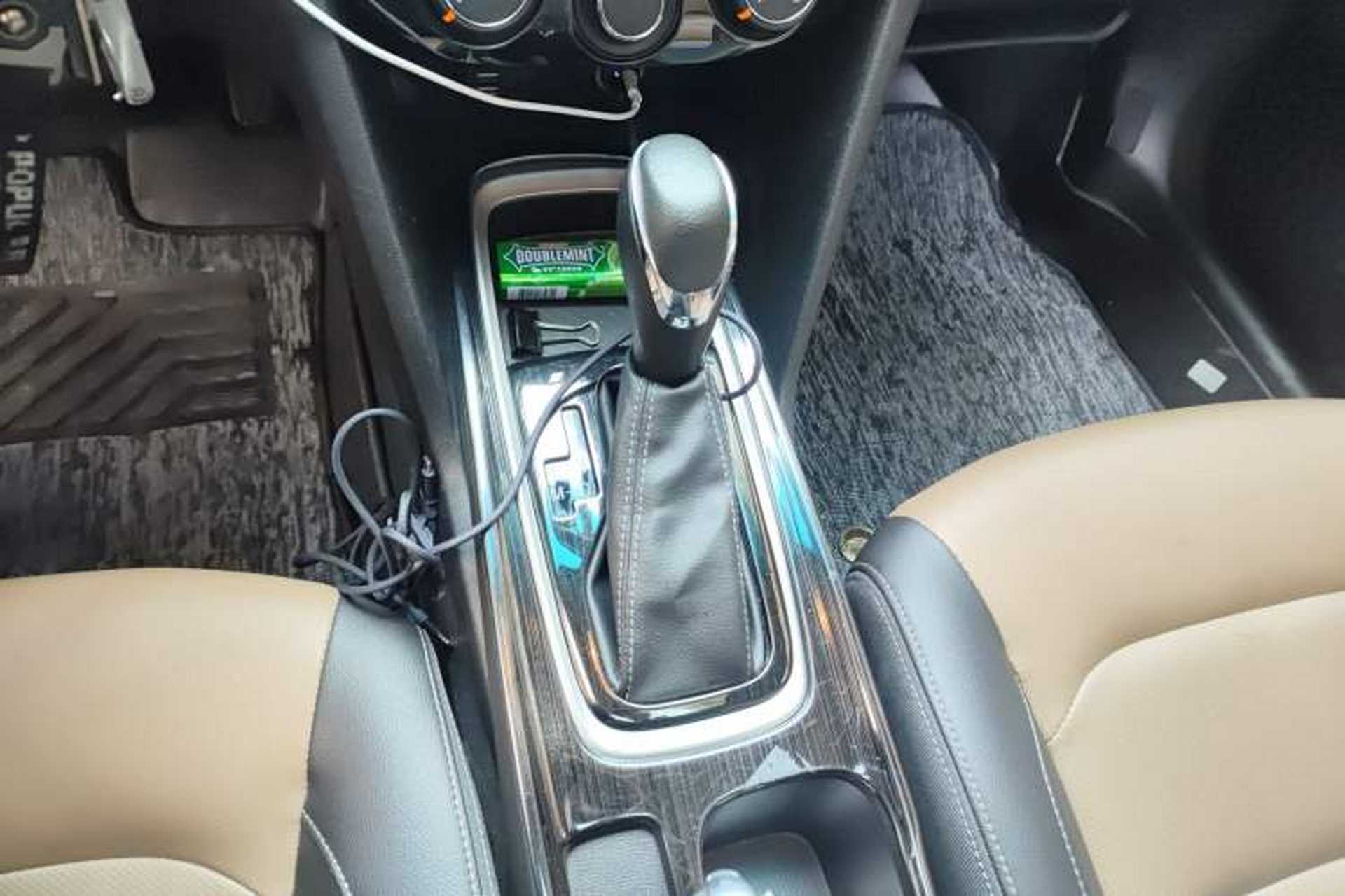 Used Chevrolet Monza 2020 320 Automatic Enjoyment Edition Gear Lever