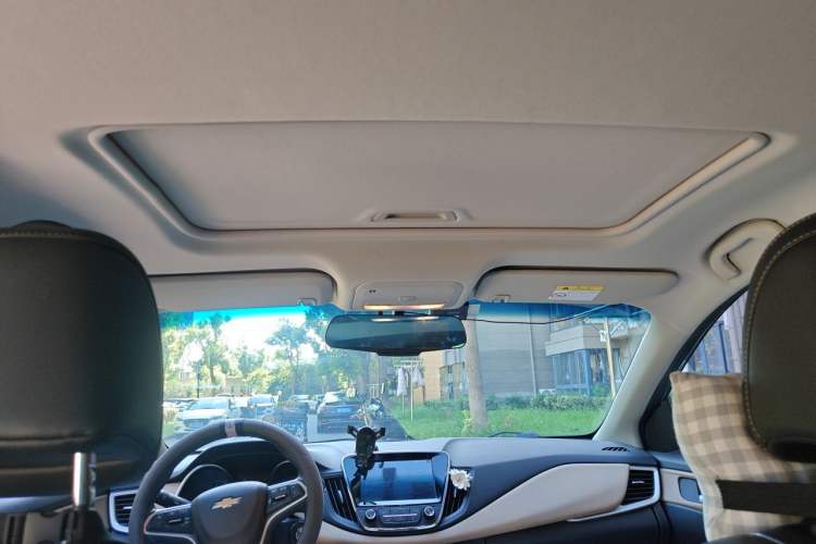 Used Chevrolet Monza 2020 320 Automatic Enjoyment Edition Headliner