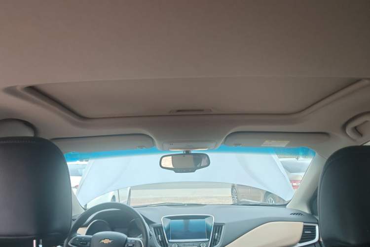Used Chevrolet Monza 2020 320 Automatic Enjoyment Edition Headliner