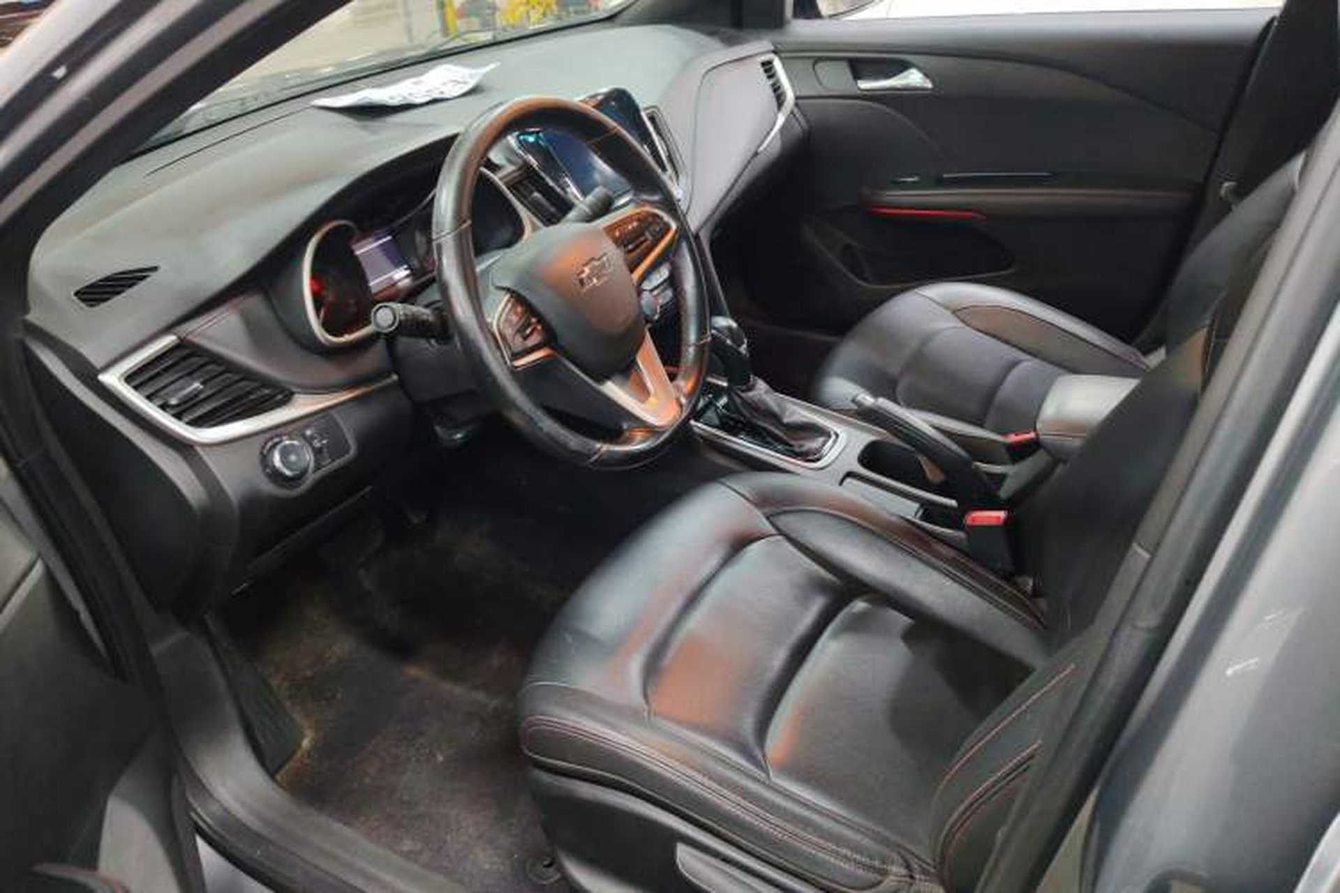Used Chevrolet Monza 2020 Light Hybrid RS 330T Automatic Comfort Edition Left Front Seat