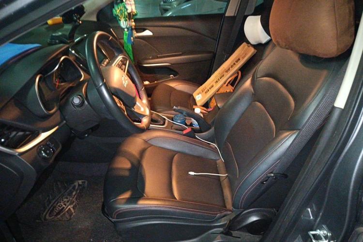 Used Chevrolet Monza 2020 Light Hybrid Redline 320T Dual-Clutch Joyful Edition Left Front Seat