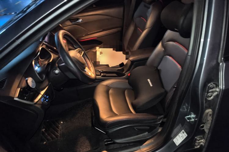 Used Chevrolet Monza 2020 Light Hybrid RS 330T Automatic Comfort Edition Left Front Seat