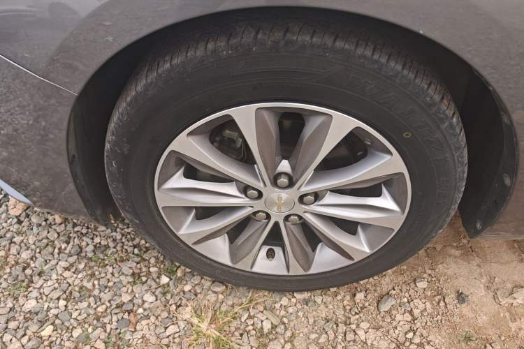 Used Chevrolet Monza 2020 320 Automatic Enjoyment Edition Left Front Wheel Hub