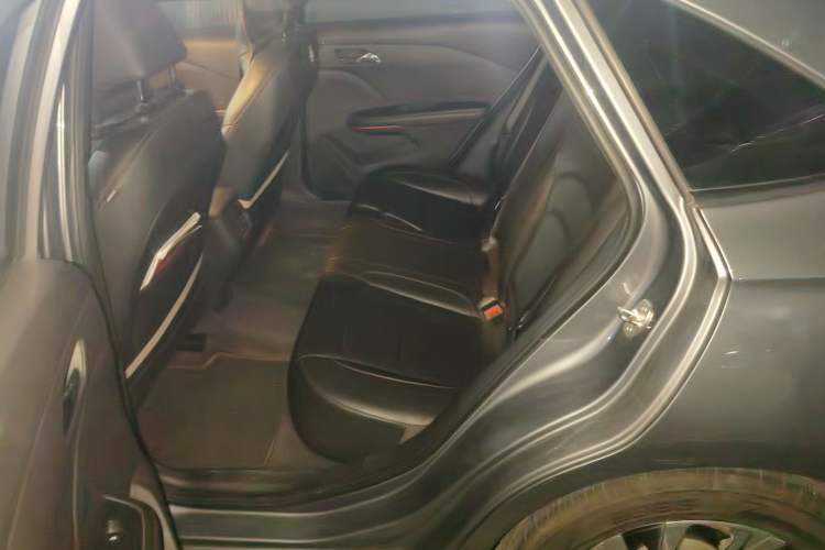 Used Chevrolet Monza 2020 Light Hybrid RS 330T Automatic Comfort Edition Left Rear Seat